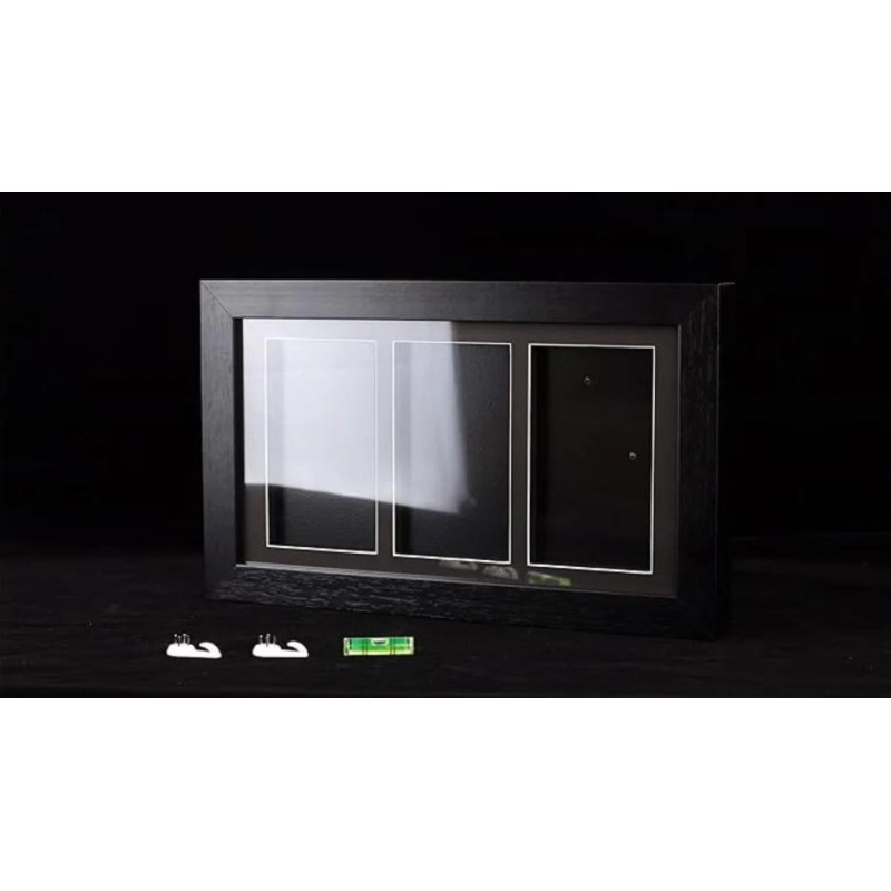EVORETRO - Display Case for 3 Cards In Magnetic Case 1pc EVORETRO - Display Case for 3 Cards In Magnetic Case 1pc