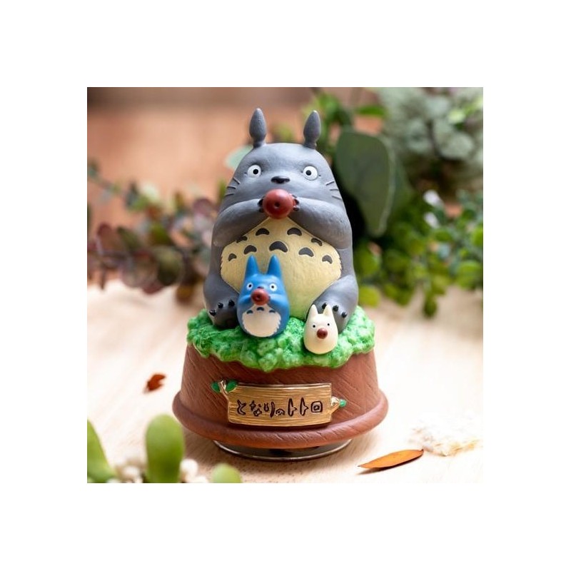 MON VOISIN TOTORO - Totoro joue de l'ocarina - Grande statue musicale MON VOISIN TOTORO - Totoro joue de l'ocarina - Grande statue musicale