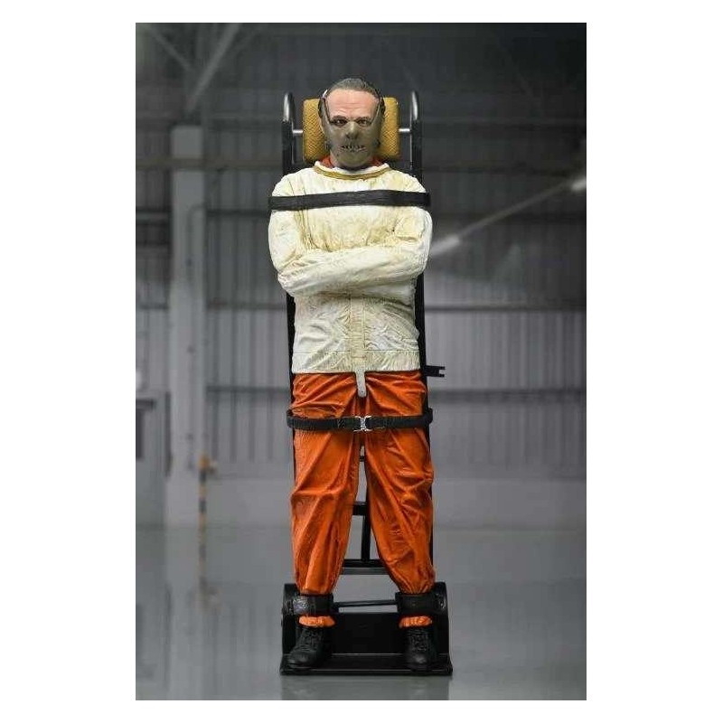 LE SILENCE DES AGNEAUX - Dr Hannibal Lecter - Figurine 17cm LE SILENCE DES AGNEAUX - Dr Hannibal Lecter - Figurine 17cm