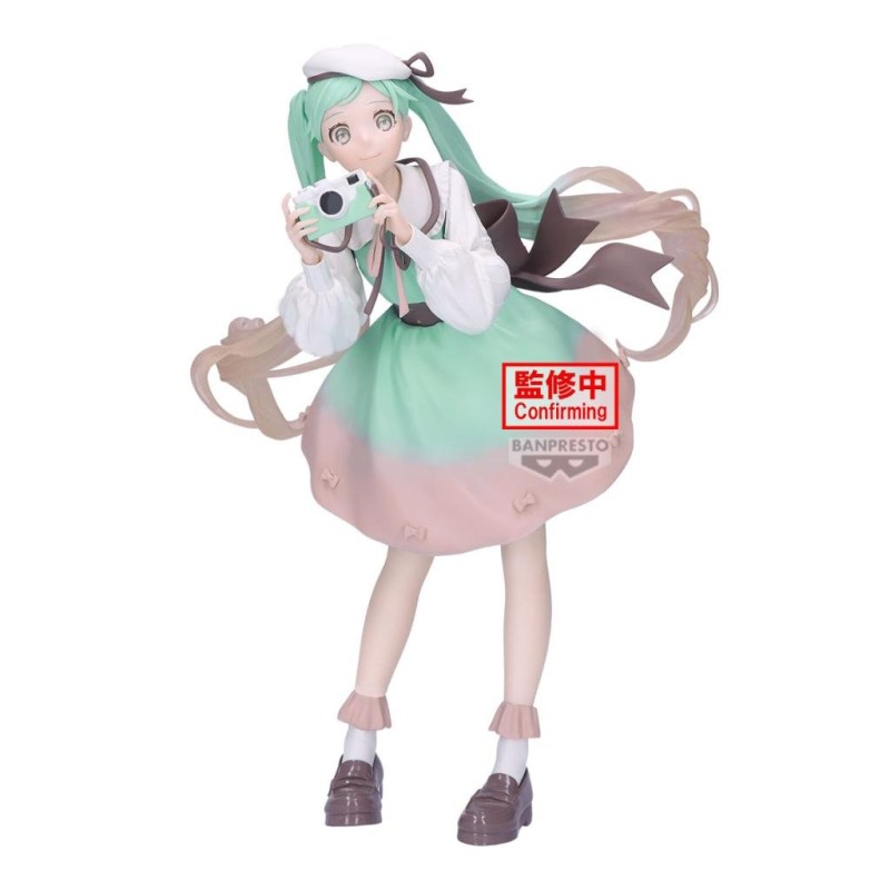HATSUNE MIKU - Camera - Figurine Holiday Memories 20cm HATSUNE MIKU - Camera - Figurine Holiday Memories 20cm