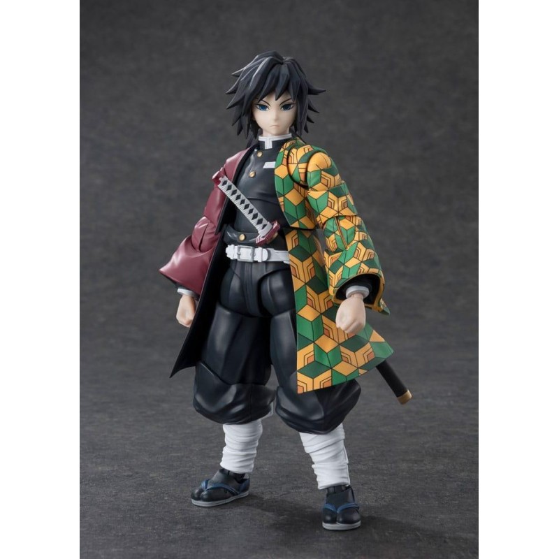 DEMON SLAYER - Giyu Tomioka - Figurine S.H. Figuarts 15cm DEMON SLAYER - Giyu Tomioka - Figurine S.H. Figuarts 15cm