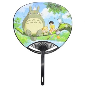 MON VOISIN TOTORO - Totoro à la pêche - Eventail 345x243x3mm