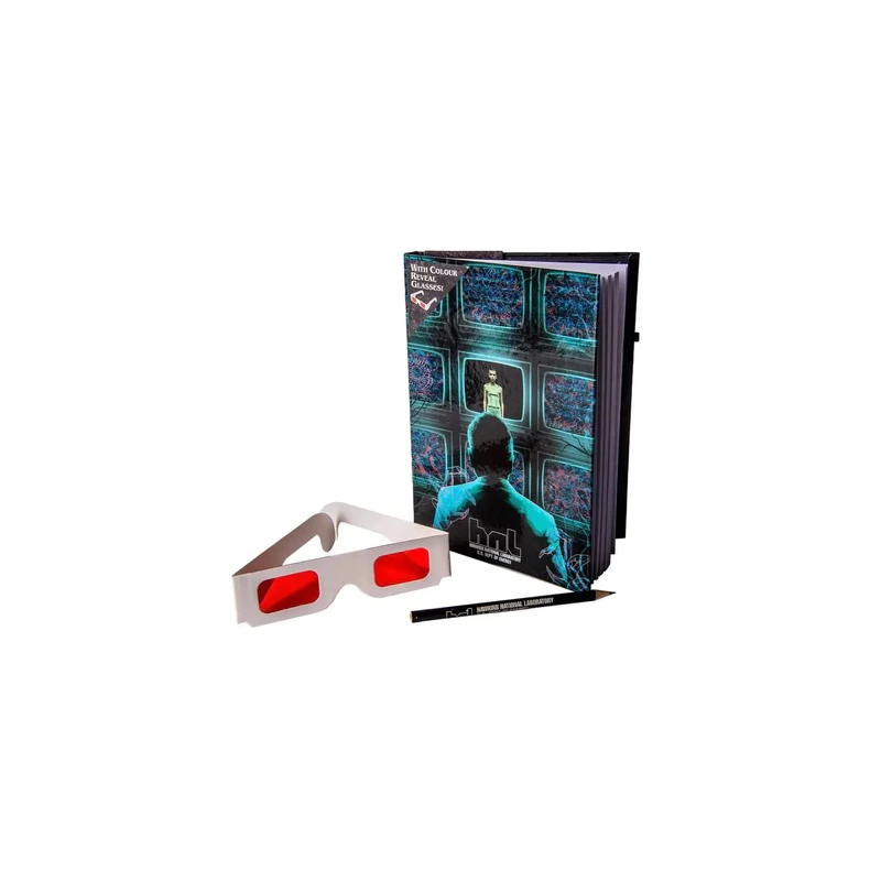 STRANGER THINGS - Laboratoire Hawkins - set Carnet A5 et Crayon STRANGER THINGS - Laboratoire Hawkins - set Carnet A5 et Crayon