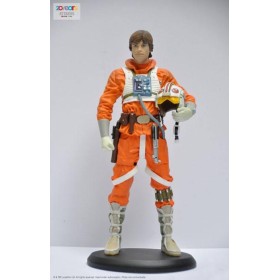 STAR WARS - ELITE Collection - Luke Snowspeeder Pilot - 18cm L.E. 1500